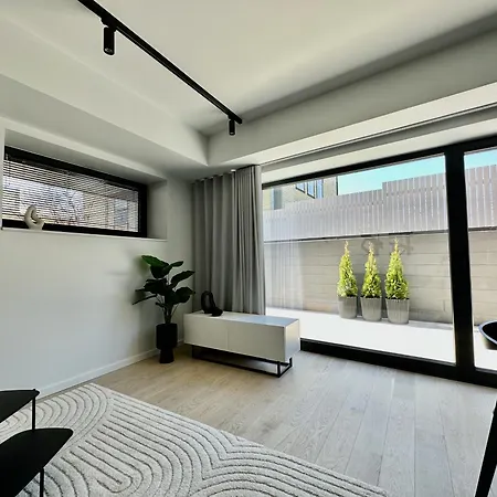 Apartment Brand New With Balcony And Free Parking