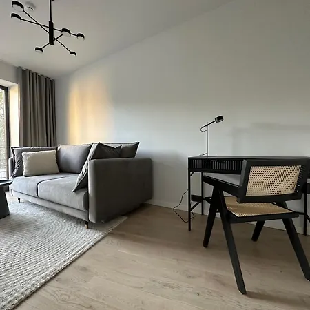 Apartment Brand New With Balcony And Free Parking *