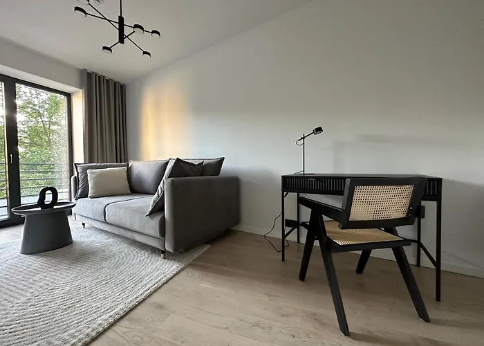 Apartment Brand New With Balcony And Free Parking *