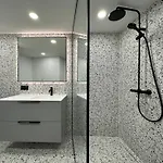 Brand New With Balcony And Free Parking * تالين