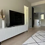 Brand New With Balcony And Free Parking شقة *